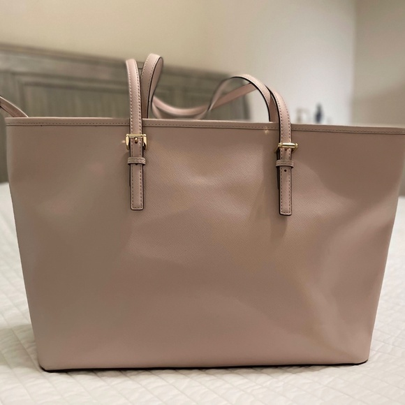 Michael Kors Tote - Picture 2 of 6